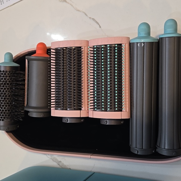Dyson Hair Tools Set - Orange and Teal - Picture 4 of 6